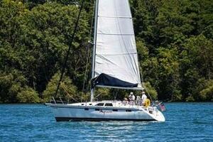 Yachtt 36ft Hunter Yacht For Sale