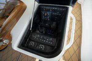 2014 Viking Viking 66 Convertible thumbnail 32