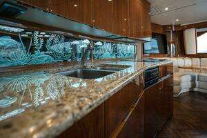 2014 Viking Viking 66 Convertible thumbnail 16