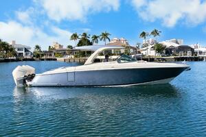 35FT (10.69M) CHRIS-CRAFT