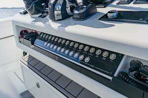 2024 Costa Custom 34 SV thumbnail 21