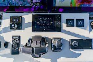 2024 Costa Custom 34 SV thumbnail 22