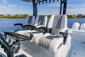 2024 Costa Custom 34 SV thumbnail 18