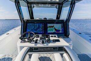 2024 Costa Custom 34 SV thumbnail 17