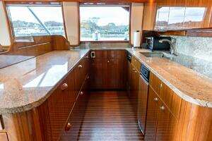 2007 Viking 64 Convertible thumbnail 41
