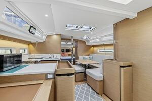 2021 Jeanneau 440 thumbnail 41