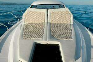 2019 Beneteau Gran Turismo 40 thumbnail 11