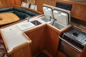 VELELLA 35ft Hunter Yacht For Sale