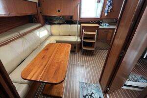 2007 Luhrs 41 Hardtop Express thumbnail 4
