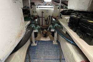 2007 Luhrs 41 Hardtop Express thumbnail 28