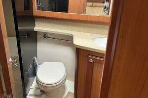 2007 Luhrs 41 Hardtop Express thumbnail 9