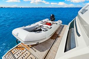 2019 Prestige 630 Flybridge - Lifeboat