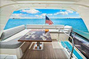 2019 Prestige 630 Flybridge thumbnail 5