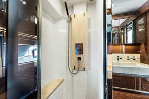 2019 Prestige 630 Flybridge- Head