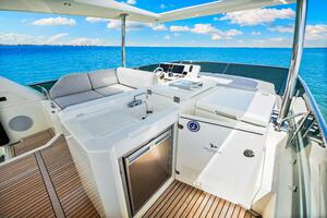 2019 Prestige 630 Flybridge - Flybridge