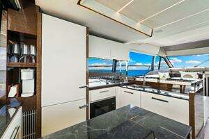 2019 Prestige 630 Flybridge thumbnail 33