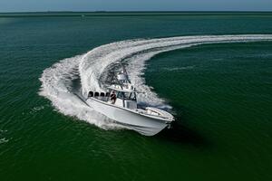 39FT (11.89M) YELLOWFIN