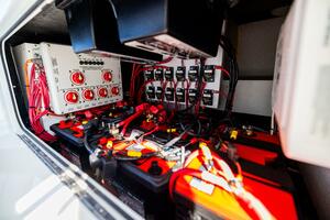 39FT (11.89M) YELLOWFIN