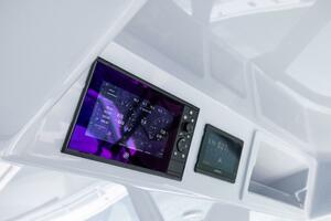 39FT (11.89M) YELLOWFIN