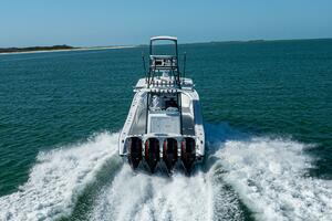 39FT (11.89M) YELLOWFIN