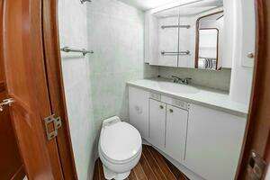2003 Ocean 57 Convertible thumbnail 40