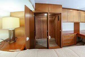 2003 Ocean 57 Convertible thumbnail 47