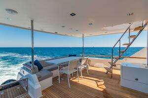 2012 Lazzara Yachts thumbnail 43