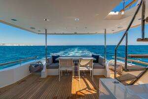 2012 Lazzara Yachts thumbnail 44