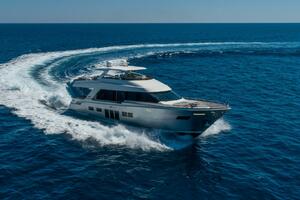 WHISTLE 76ft Lazzara Yachts Yacht For Sale