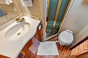 URGENT SEA 45ft Viking Yacht For Sale