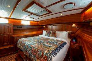 2021 Hinckley Talaria 55 Flybridge MKII thumbnail 21