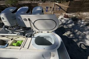 Reel Anomaly 35ft Wellcraft Yacht For Sale