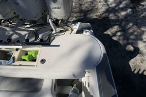 Reel Anomaly 35ft Wellcraft Yacht For Sale