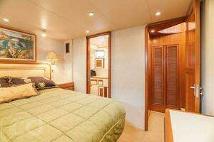 1999 Offshore Yachts 52 Pilothouse thumbnail 27