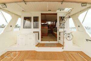 1999 Offshore Yachts 52 Pilothouse thumbnail 23