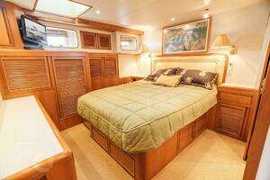 1999 Offshore Yachts 52 Pilothouse thumbnail 25