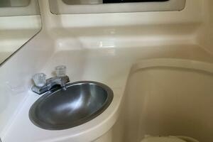 Photo 5904565 for 1992 Sea Ray 300 Weekender  