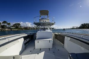 2010 Yellowfin 42 Offshore thumbnail 9