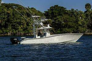 2002 Yellowfin thumbnail 2