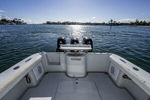 2002 Yellowfin thumbnail 17