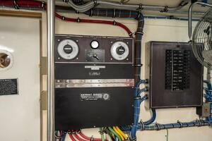 HATT S OFF 74ft Hatteras Yacht For Sale