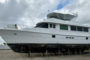 HATT S OFF 74ft Hatteras Yacht For Sale