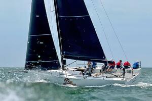 HAMBURGLAR 38ft M A T Yacht For Sale