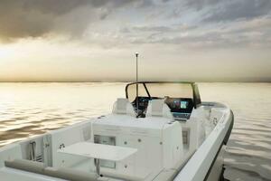 New Model 28ft Wellcraft Yacht For Sale