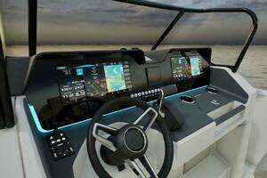 New Model 28ft Wellcraft Yacht For Sale