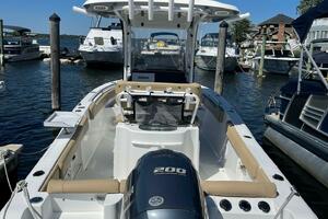 Photo 5904993 for 2017 Sea Hunt 235 SE  