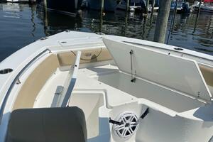 Photo 5904999 for 2017 Sea Hunt 235 SE  