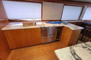 2000 Hatteras 75 Sport Deck thumbnail 6