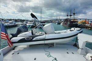 2000 Hatteras 75 Sport Deck thumbnail 20