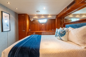 Island Dancer 75ft Hatteras Yacht For Sale